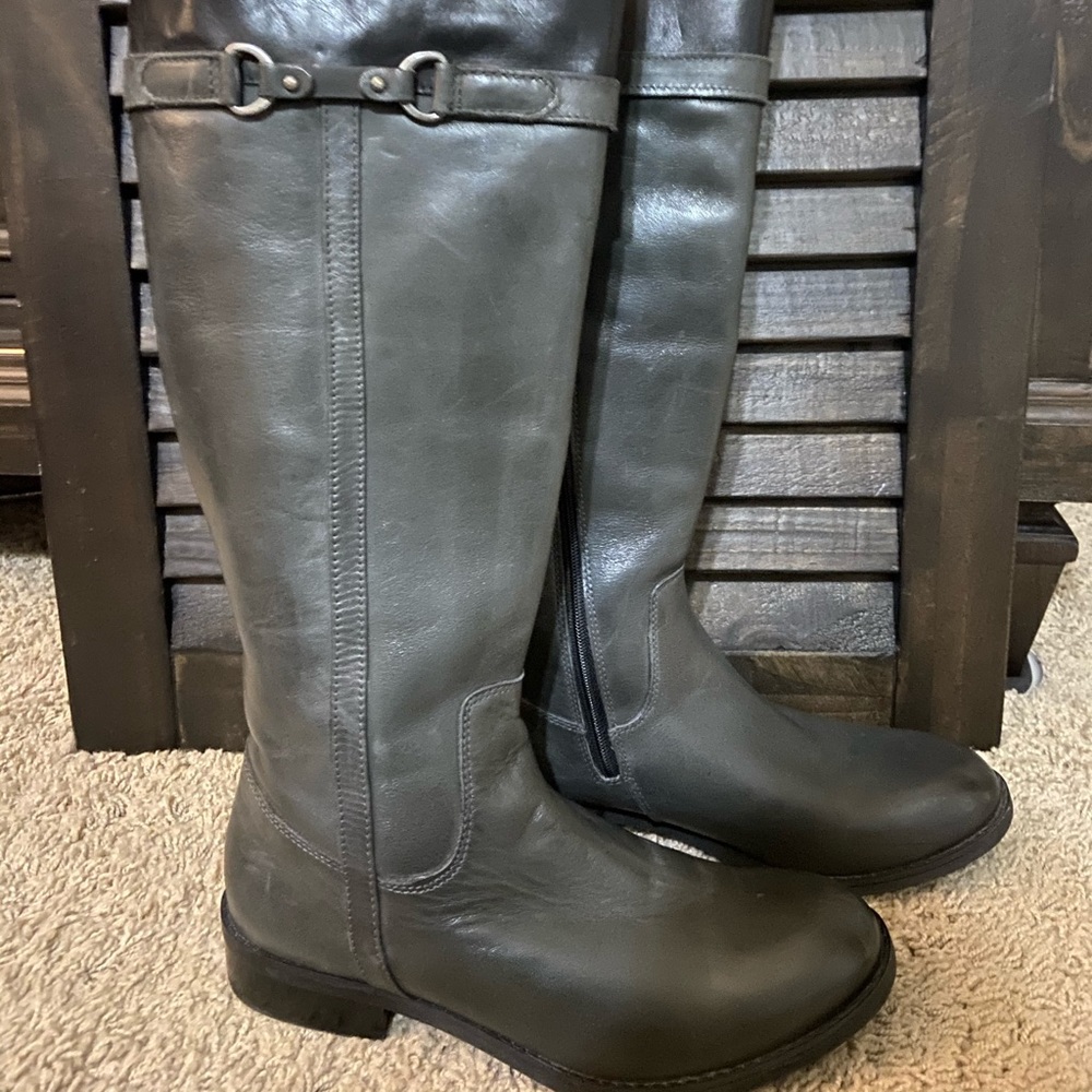 Clarks tall riding boot